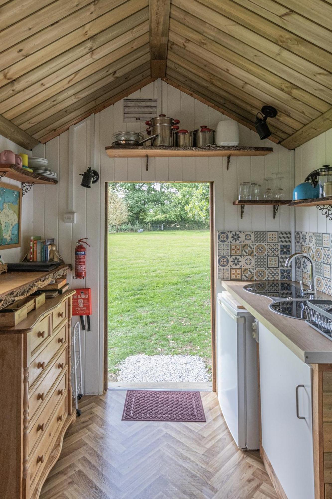 Dartmoor Reach Alpaca Farm Heated Cabins 5 Mins Drive To Dartmoor Бови-Трейси Номер фото